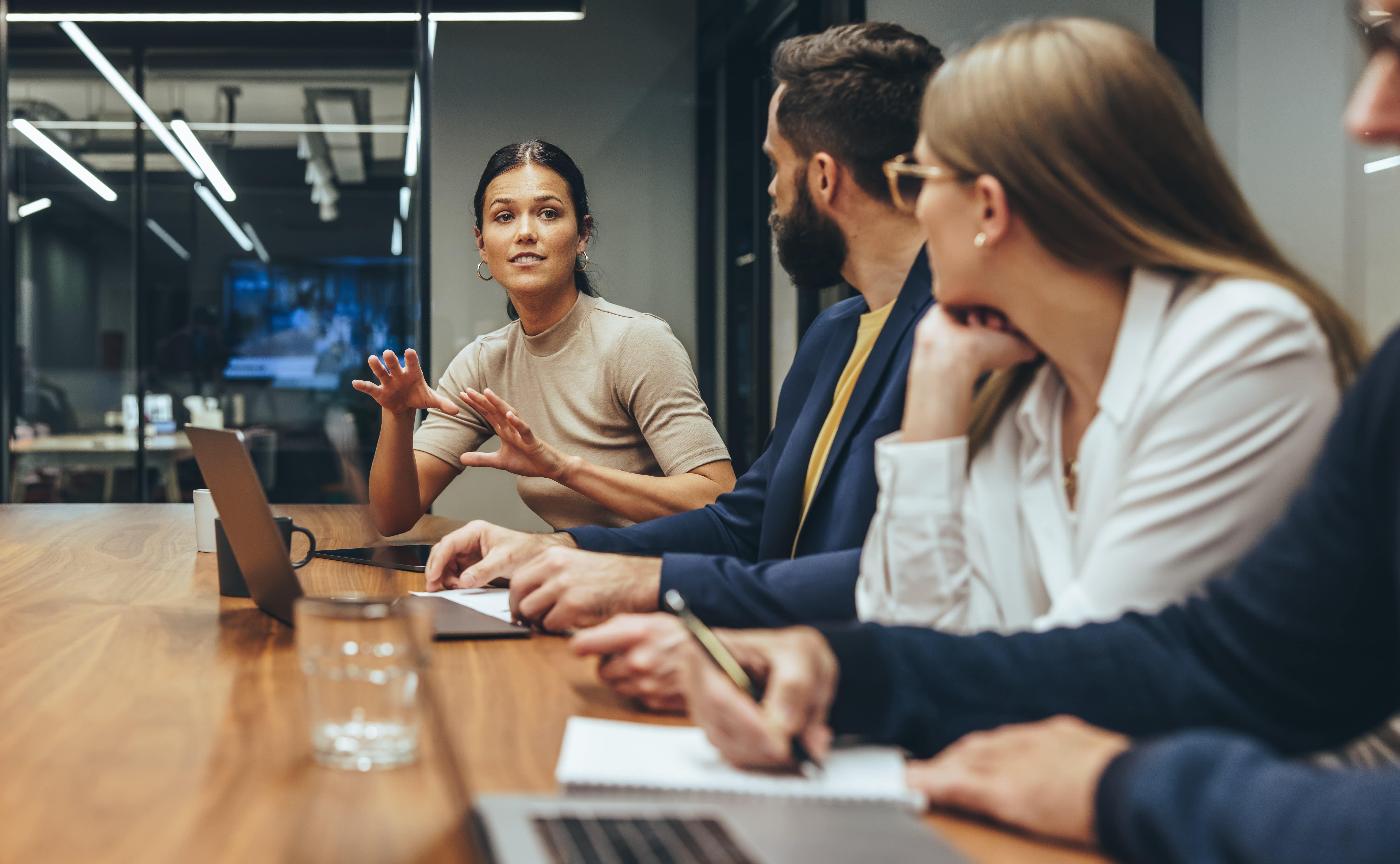 Infraestructura educativa con externalización informática y soluciones de ingeniería de datos